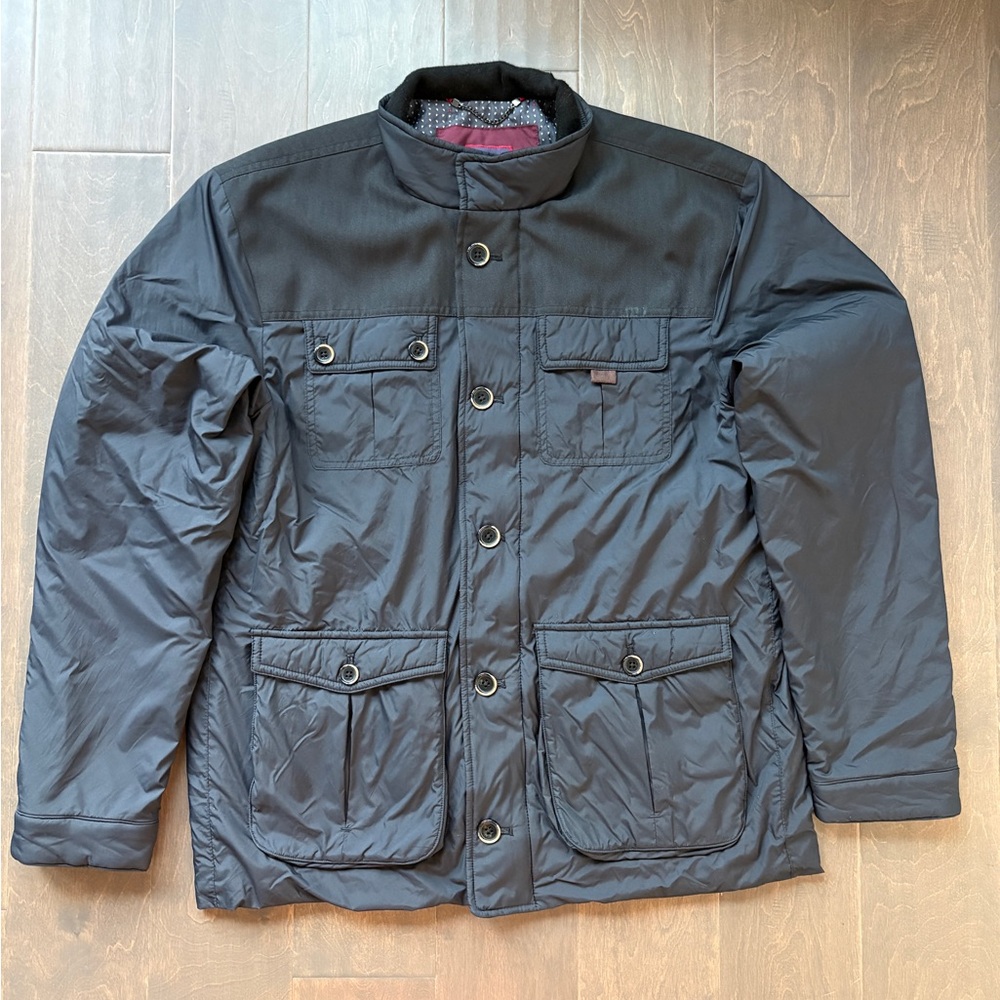 UNTUCKit Men's Dark Jacket with Quilted Design